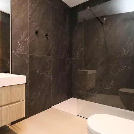 Luxurious Styled 2br Penthouse-fully Renovated-secure Parking-great Terrace & View, Historical Centre, Only One In * Όλμπια